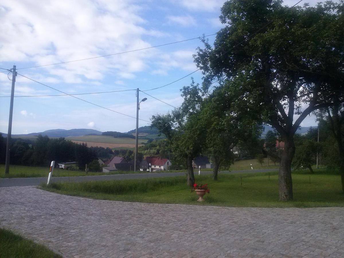 -Am Fuss Zum Zittauer Gebirge- Lejlighed Hainewalde Eksteriør billede